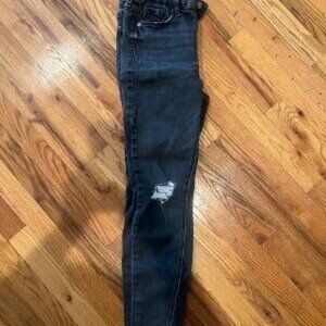 Old Navy Black High Rise Skinny Jeans - Size 4